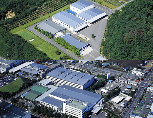 徹底管理された世界の生産拠点である埼玉工場・三春工場